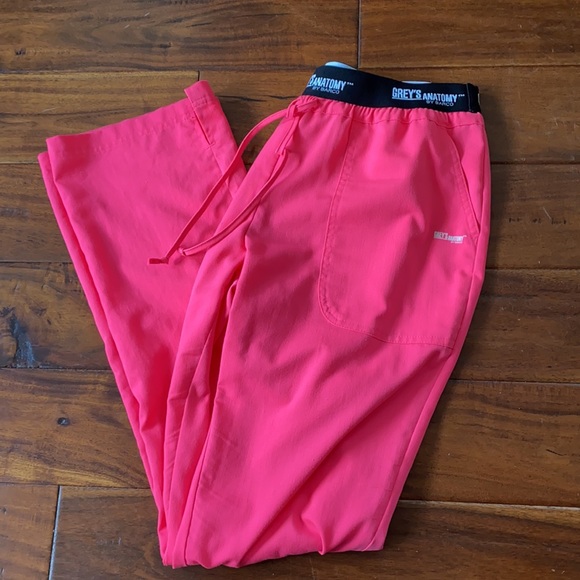 Hot Pink Grey’s Anatomy Scrubs Small/Small Tall Neon - Picture 6 of 7